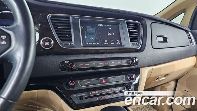 Kia The / новый New Carnival President, 2020 17