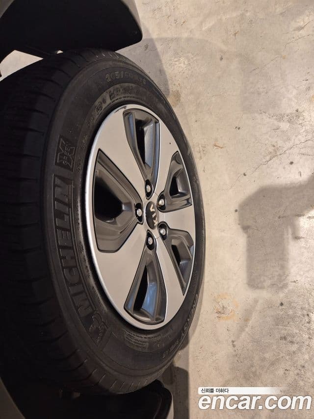 Kia Niro Prestige, 2019 все фото