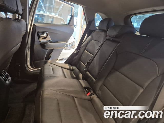 Kia Niro Prestige, 2019 10