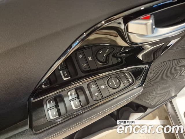 Kia Niro Prestige, 2019 16