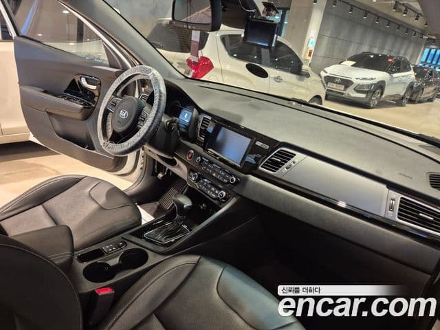 Kia Niro Prestige, 2019 20