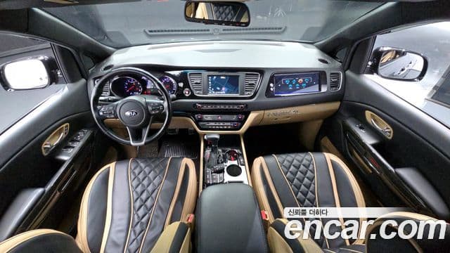 Kia The / новый New Carnival бензин 4인승 High Limousine(компания по спецнадстройкам), 2019 7
