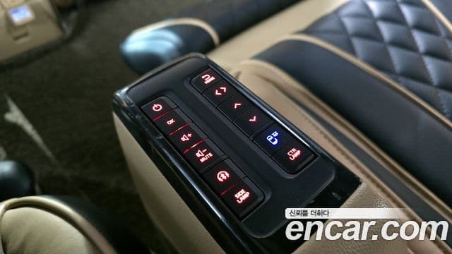 Kia The / новый New Carnival бензин 4인승 High Limousine(компания по спецнадстройкам), 2019 17