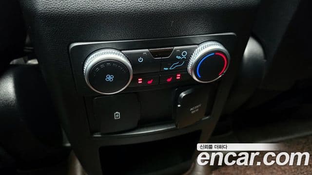 Ford Explorer 6세대 2.3 Limited 4WD, 2020 17