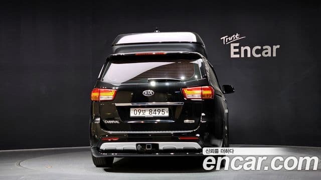 Kia All New Carnival Prestige, 2016 4