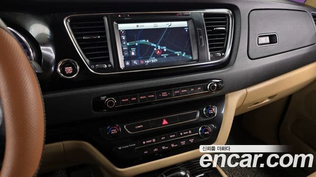 Kia All New Carnival Prestige, 2016 14