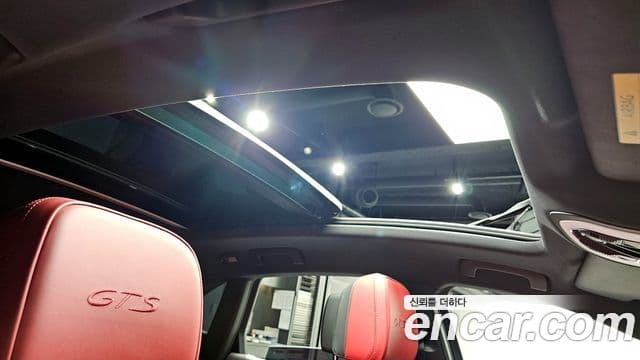 Porsche Macan 95B, 2023 18