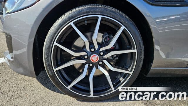 Jaguar XE Prestige, 2016 все фото