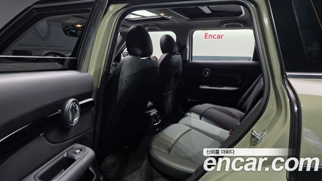 Mini Cooper 클럽맨 2세대, 2020 12