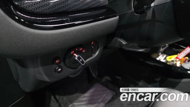 Mini Cooper 클럽맨 2세대, 2020 17