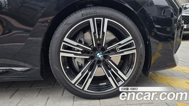 BMW 7시리즈 (G70) 750e xDrive M Sport, 2024 все фото