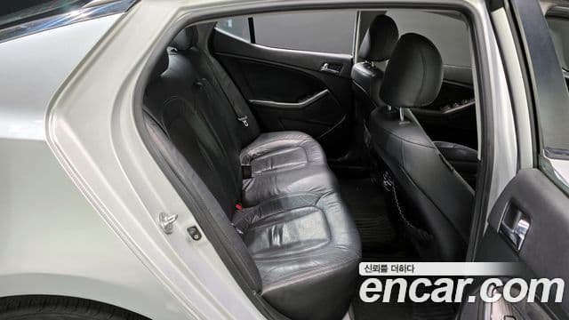 Kia K5 Prestige, 2011 12