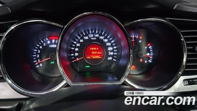 Kia K5 Prestige, 2013 8