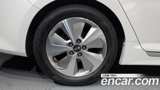 Kia K5 гибрид Prestige, 2015 все фото