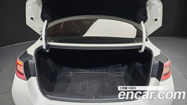 Kia K5 гибрид Prestige, 2015 20