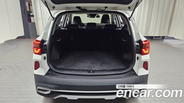 Kia Seltos Signature, 2021 20