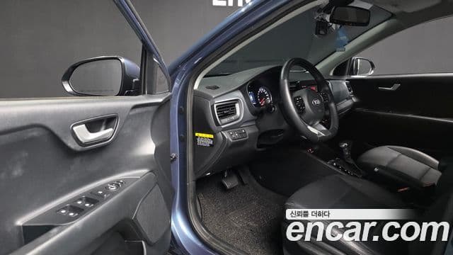 Kia Stonic Trendy, 2019 10