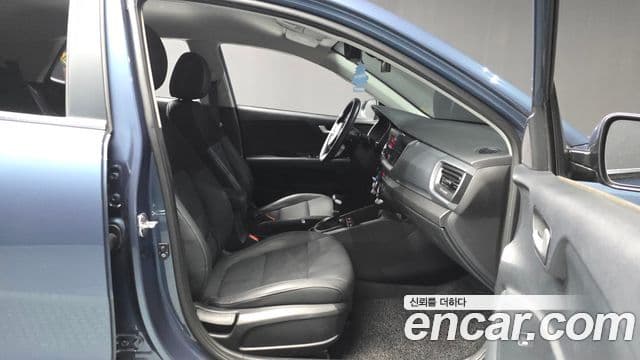 Kia Stonic Trendy, 2019 11