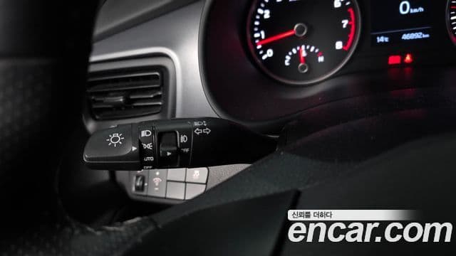 Kia Stonic Trendy, 2019 17