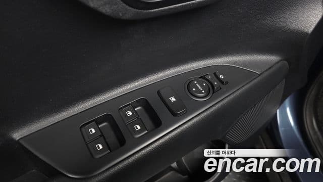 Kia Stonic Trendy, 2019 18