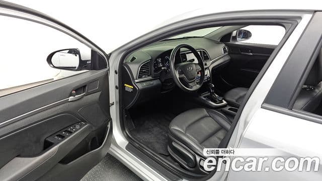 Hyundai Avante AD 1.6 GDI Smart, 2018 11