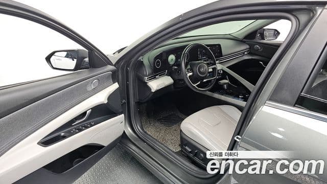 Hyundai Avante (CN7) Inspiration, 2021 11