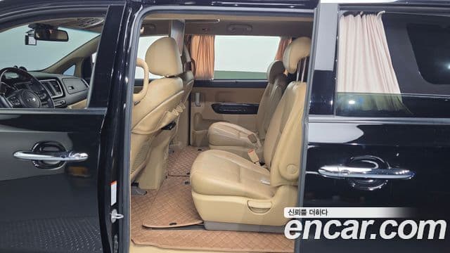 Kia The / новый New Carnival Special, 2019 11