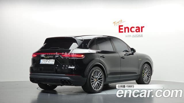 Porsche Cayenne (PO536) 3.0 E-гибрид Platinum Edition, 2023 2