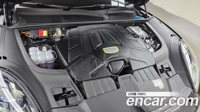 Porsche Cayenne (PO536) 3.0 E-гибрид Platinum Edition, 2023 6