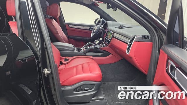 Porsche Cayenne (PO536) 3.0 E-гибрид Platinum Edition, 2023 11