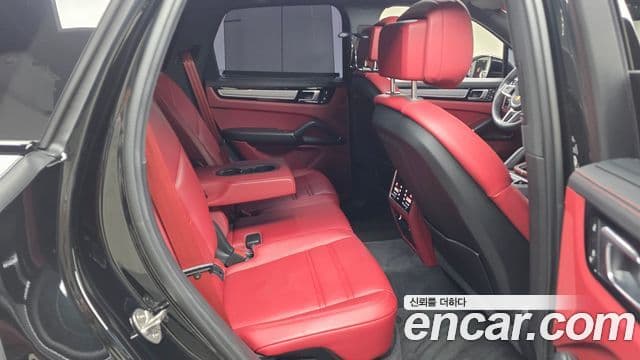 Porsche Cayenne (PO536) 3.0 E-гибрид Platinum Edition, 2023 12