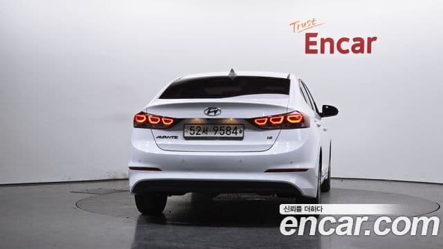 Hyundai Avante AD 1.6 GDI Smart, 2018 4