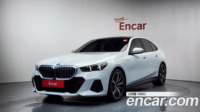 BMW 5시리즈 (G60) 530i xDrive M Sport, 2024 1