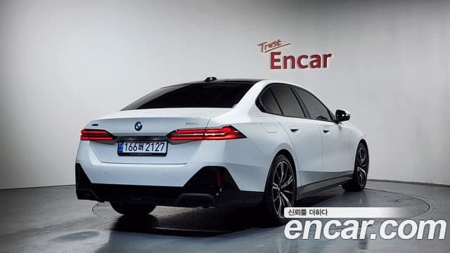 BMW 5시리즈 (G60) 530i xDrive M Sport, 2024 2