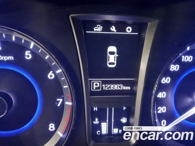 Hyundai Grandeur HG Modern, 2016 10