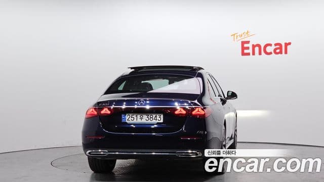 Mercedes-Benz E-класс W214 Exclusive, 2024 4