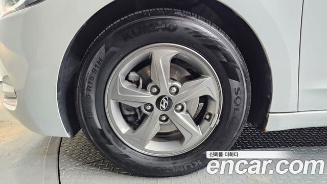 Hyundai Avante AD 1.6 e-VGT Smart, 2016 все фото