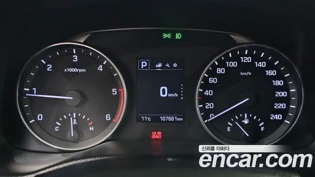 Hyundai Avante AD 1.6 e-VGT Smart, 2016 8