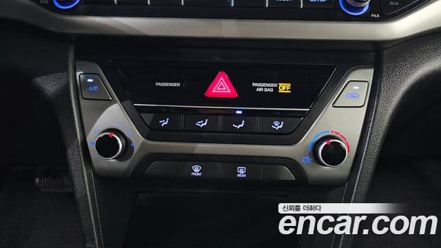 Hyundai Avante AD 1.6 e-VGT Smart, 2016 19