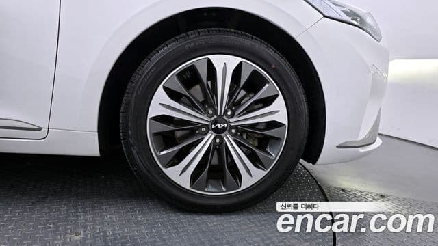 Kia K8 Noblesse, 2022 все фото