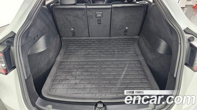 Tesla модель Y Long Range AWD, 2022 19