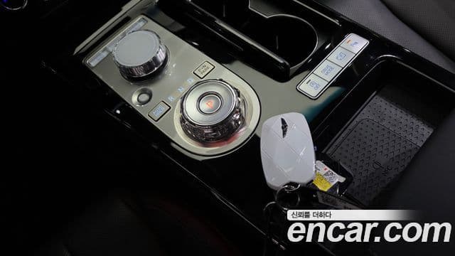 Genesis G80 (RG3) бензин 2.5 турбо AWD, 2026 9