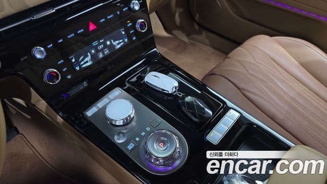 Genesis G80 (RG3) бензин 2.5 турбо AWD, 2025 9