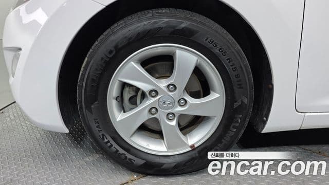 Hyundai Avante MD Luxury, 2012 все фото