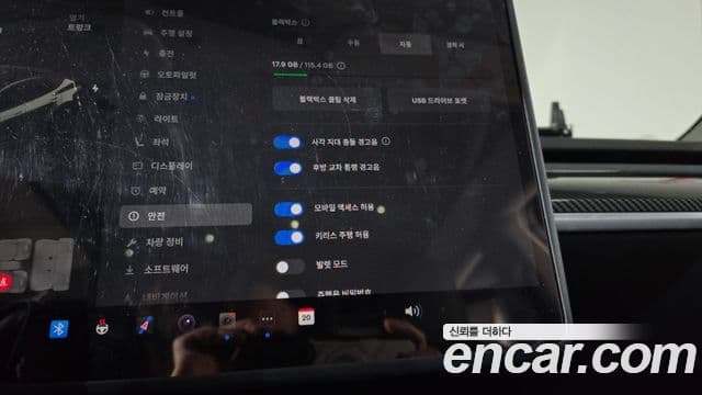 Tesla модель Y, 2025 16