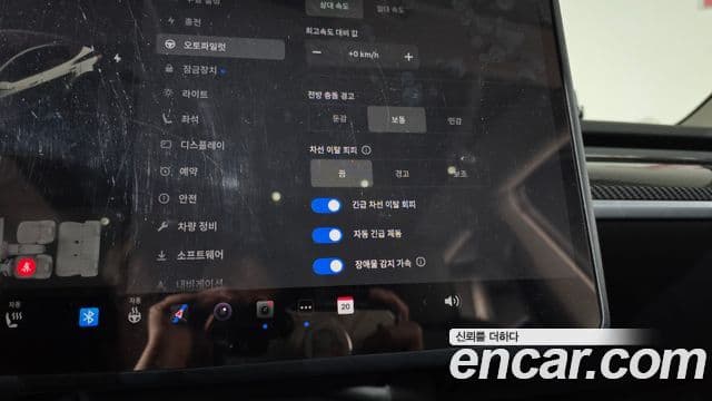 Tesla модель Y, 2025 17