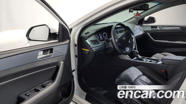 Hyundai LF Sonata гибрид Modern Special, 2017 10