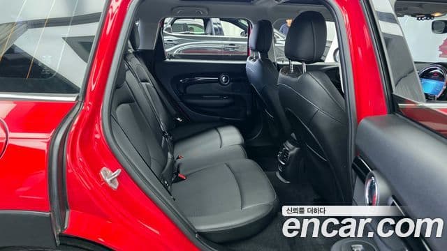 Mini Cooper 클럽맨 2세대, 2023 12