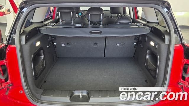 Mini Cooper 클럽맨 2세대, 2023 20