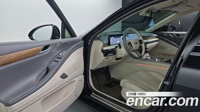 Genesis G80 (RG3) бензин 3.5 турбо AWD, 2025 10